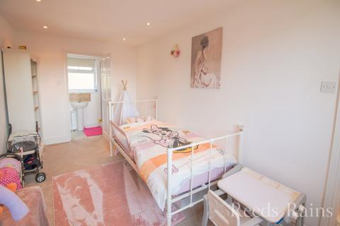 undefined, Adam Close, Ellesmere Port CH66