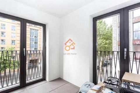2 bedroom flat to rent, Delphini Apartments, 10 St. Georges Circus, London SE1
