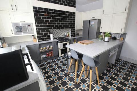 3 bedroom terraced house for sale, Adelaide Street, Hebden Bridge HX7