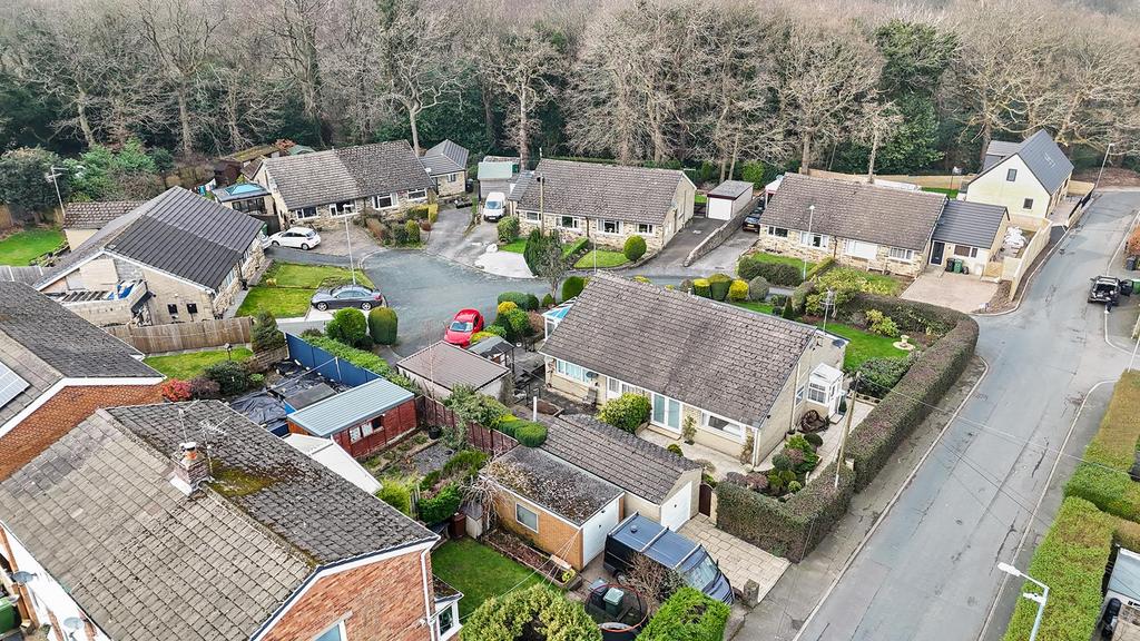 Bramleys Estate Agents - Poplar Avenue - Thongsbri