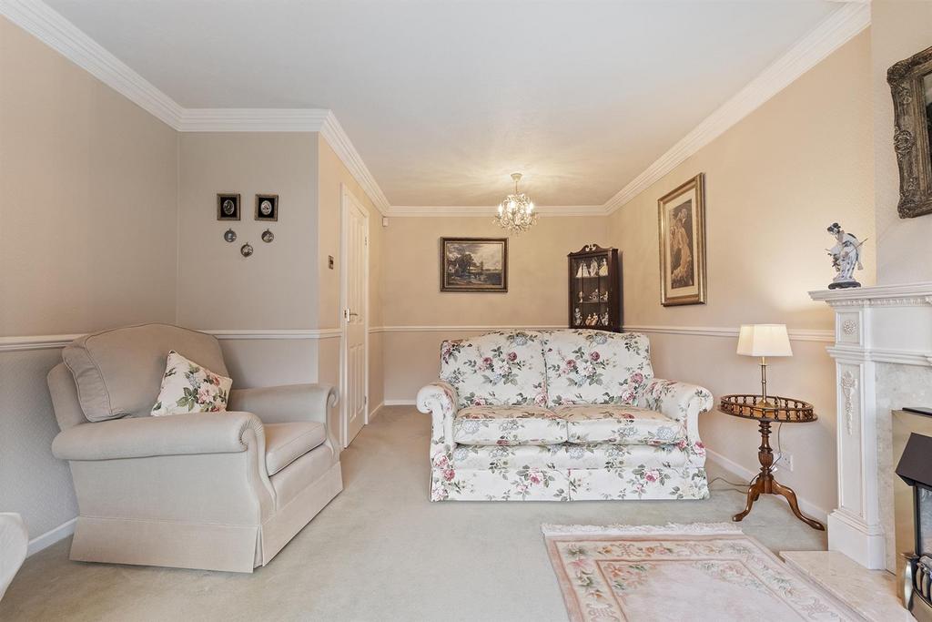 Bramleys Estate Agents - Poplar Avenue - Thongsbri