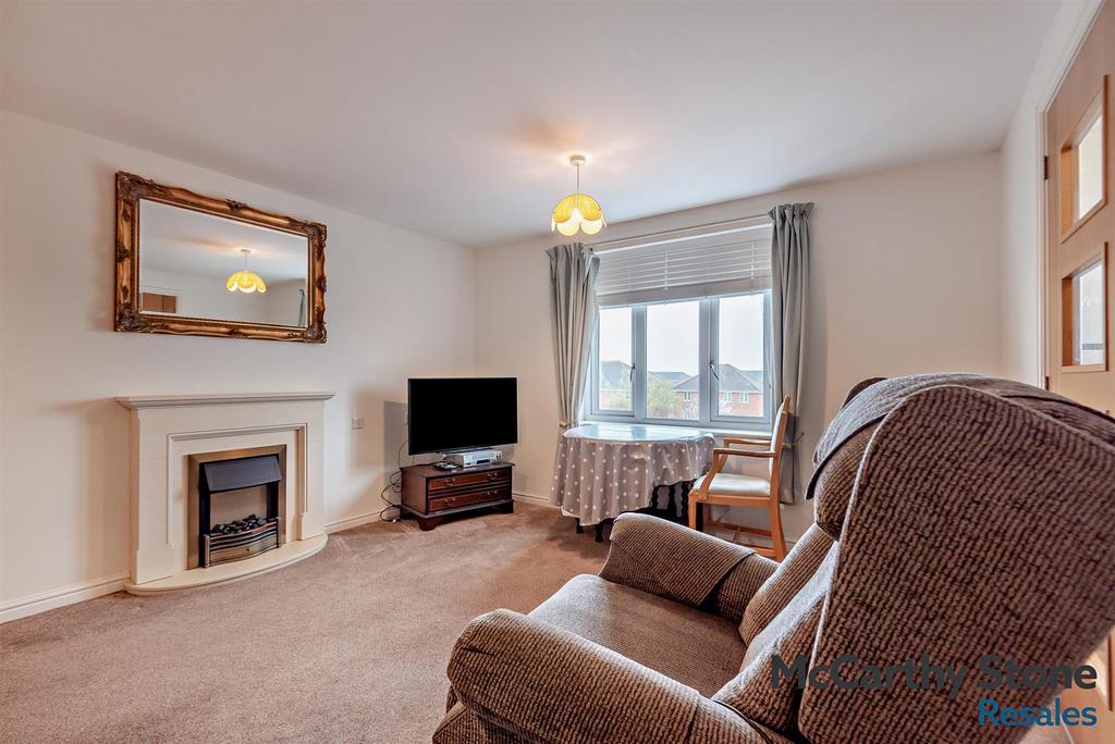 8682048-interior10-800.jpg