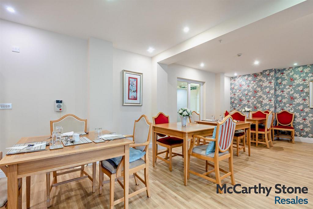 8682048-interior15-800.jpg