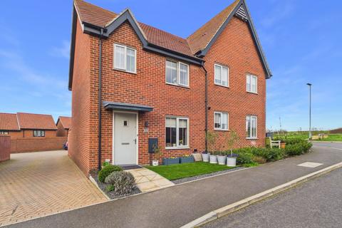 3 bedroom semi-detached house for sale - Baines Way, Framlingham