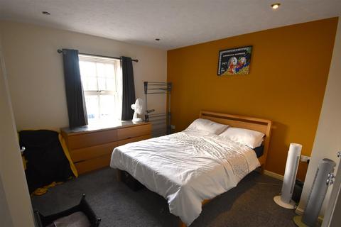 undefined, Purser Drive, Warwick
