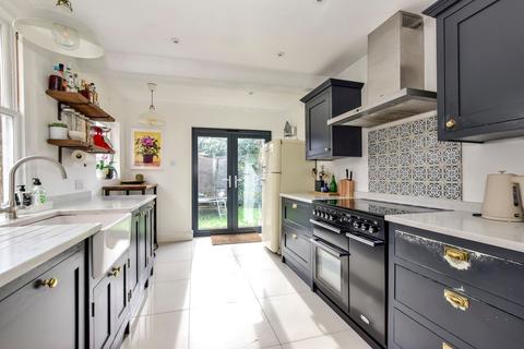 undefined, High Street, Abbots Langley, WD5