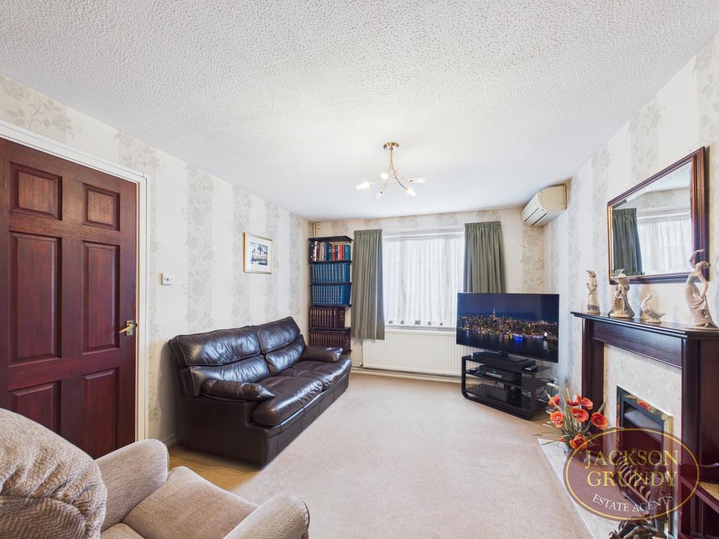 Downwood Close