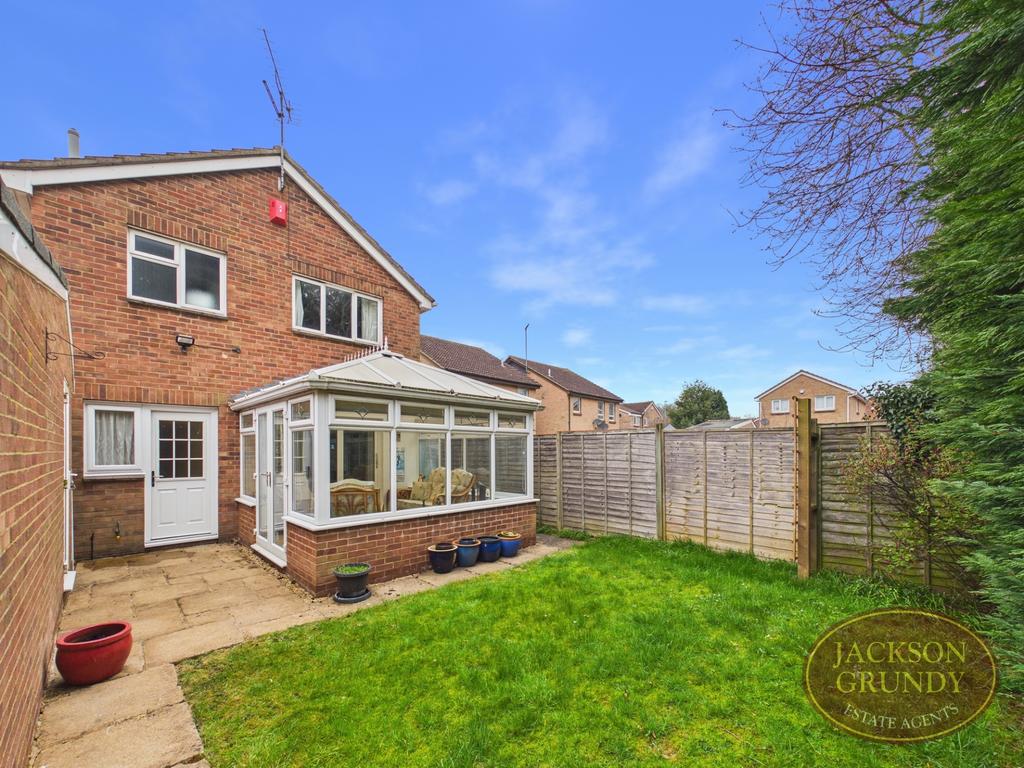 Downwood Close