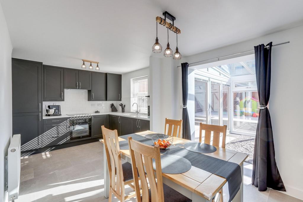 Kitchen Diner