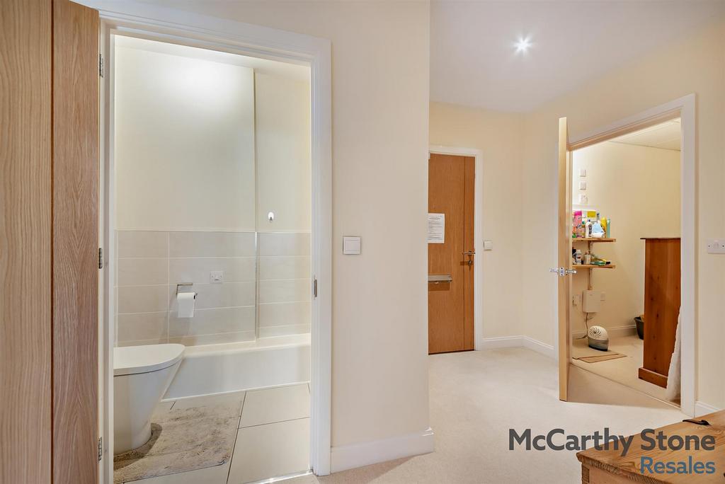 8670985-interior15-800.jpg