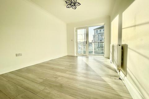 2 bedroom flat to rent, Harold Road, Cliftonville, Margate, Kent, CT9