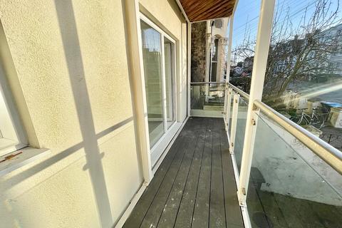 2 bedroom flat to rent, Harold Road, Cliftonville, Margate, Kent, CT9