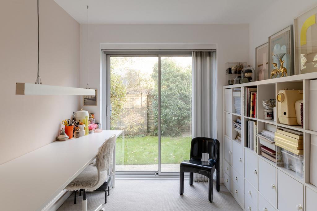 242731 20241112 collingdon court 69 hi res.jpg
