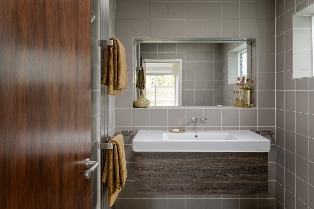 242727 20241112 collingdon court 65 hi res.jpg