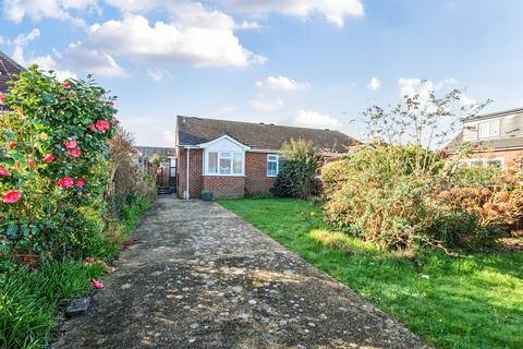 2 bedroom bungalow for sale, Wheatlands Avenue, Hampshire PO11