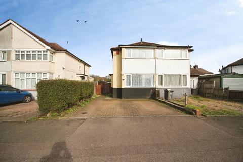 2 bedroom semi-detached house for sale, Whitefield Avenue, Luton