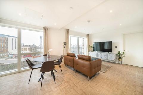 2 bedroom flat to rent, Danvers Avenue, LONDON SW11