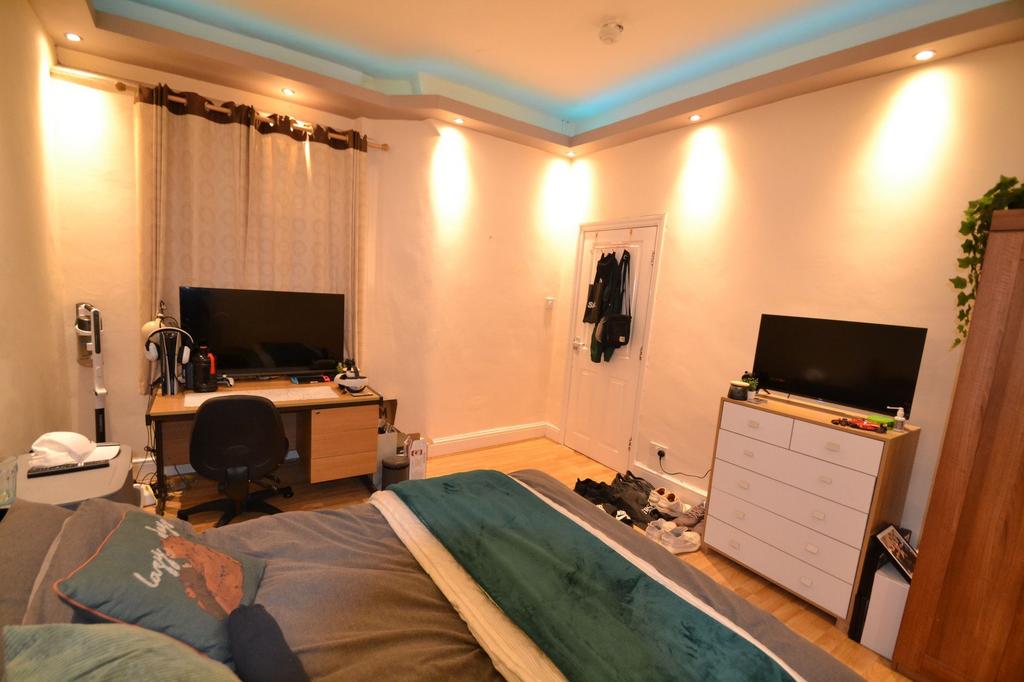 Bright, well-presented bedroom with a comfortab...