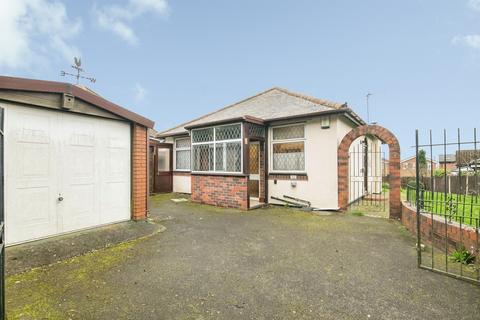 2 bedroom detached bungalow for sale, Knottsall Lane, Oldbury