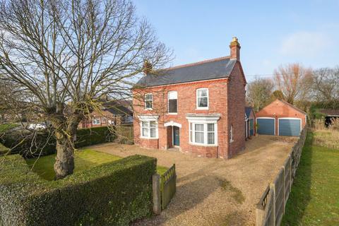 4 bedroom detached house for sale, Main Road, Quadring, Spalding, Lincolnshire, PE11