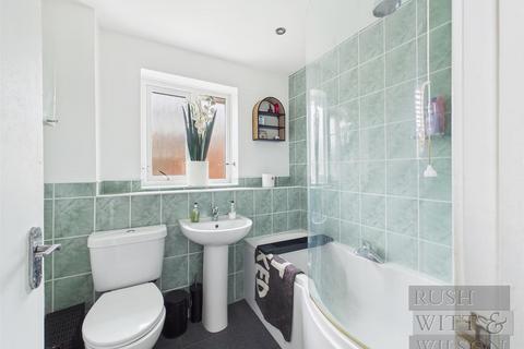 3 bedroom detached house for sale, Spring Lane, Bexhill-On-Sea
