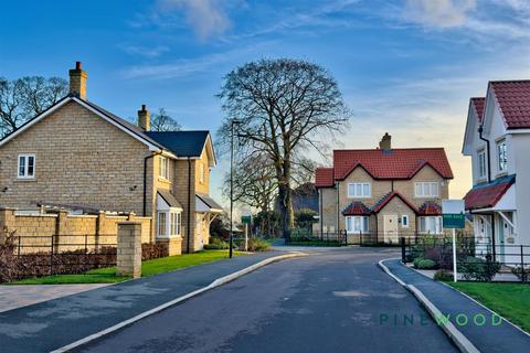 4 bedroom detached house for sale, Settlement Drive, Chesterfield S43