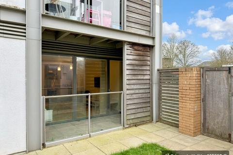 undefined, South Row, Milton Keynes MK9