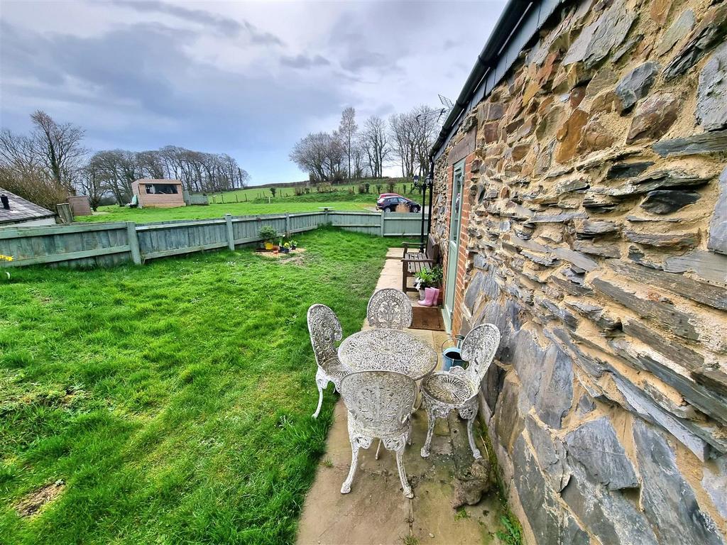 Annexe Garden.jpg