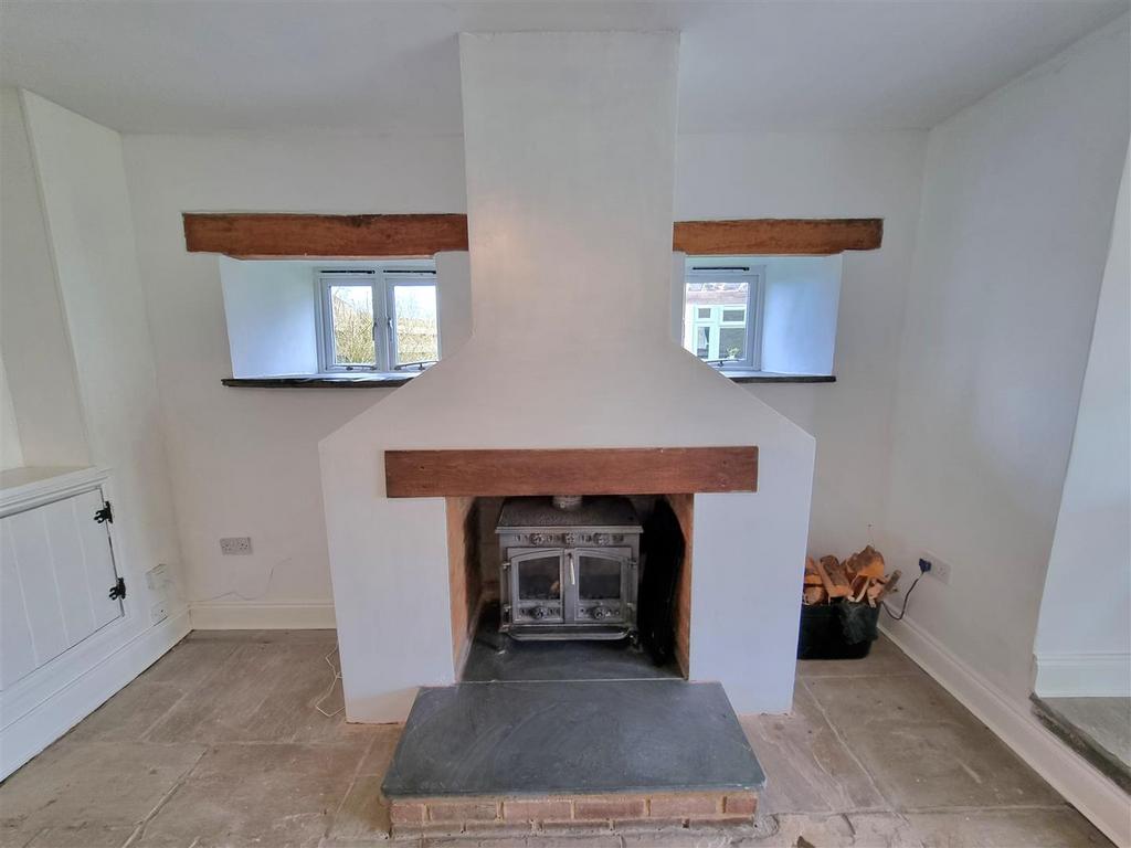 Fireplace.jpg