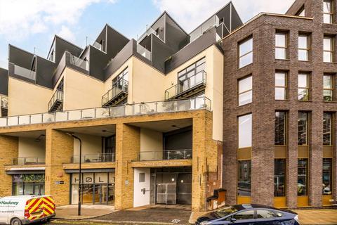 2 bedroom flat to rent, Andrews Road, London E8