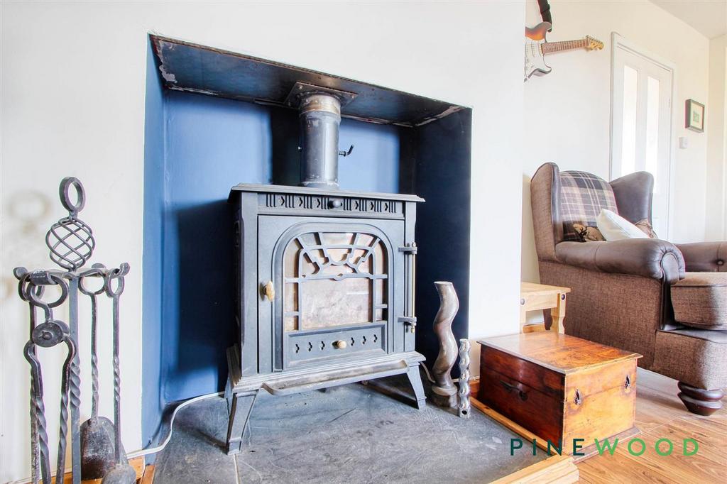 Lounge   fireplace (house)