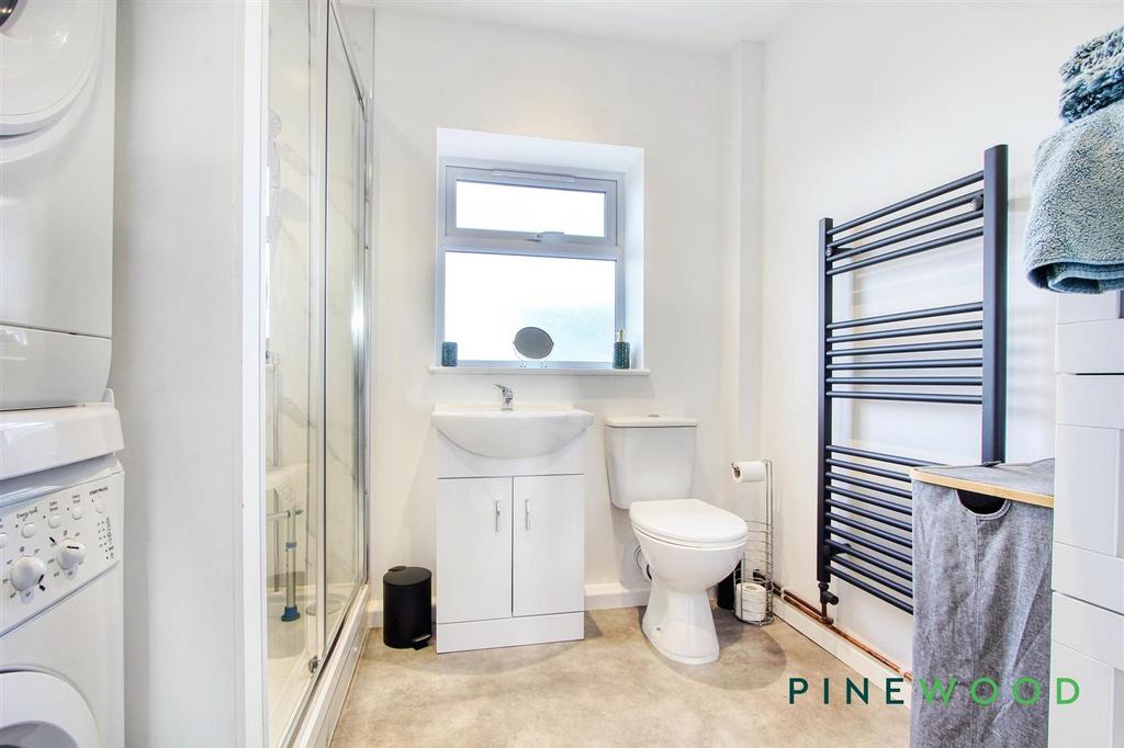 Shower room (annexe)