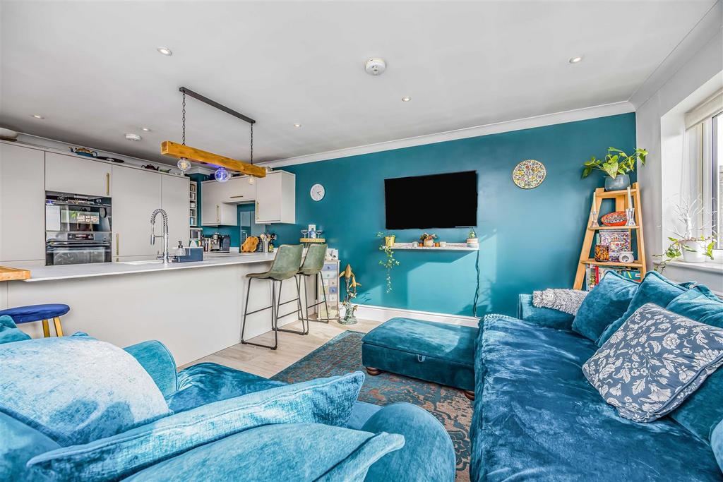 Flat 9, 48-50, Elm Grove, Southsea-Small-Portico Ma