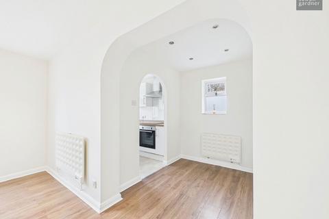 2 bedroom apartment for sale, Vine Tree Court, St. Peters Close, Mill End, Rickmansworth, WD3 8QY