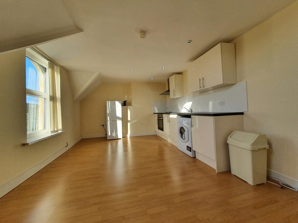 1 bedroom Flat for rent