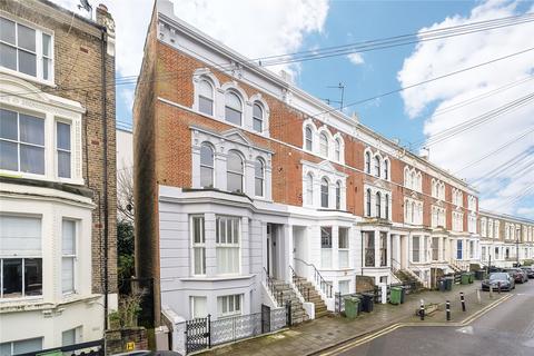 3 bedroom maisonette to rent, Hayter Road, London, SW2