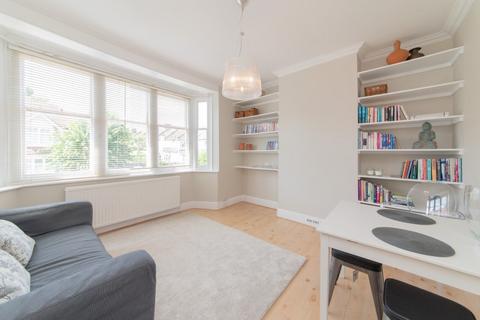 2 bedroom flat to rent, WOODGRANGE AVE, NORTH FINCHLEY, N12