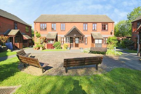 2 bedroom flat for sale, Saffron Meadow, Stratford-Upon-Avon
