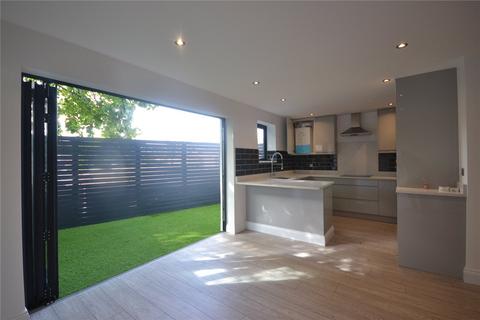 3 bedroom apartment to rent, Colney Hatch Lane, Muswell Hill, London, N10