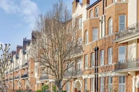 Delaware Road, Little Venice, W9