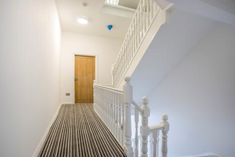 2 bedroom flat to rent, Sea Road, IP11