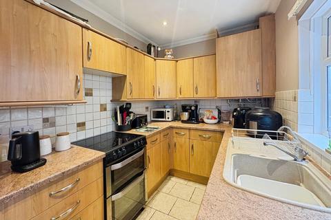 2 bedroom terraced house for sale, St. Davids Road, East Cowes, Isle of Wight