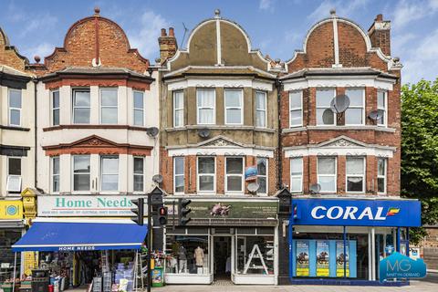 2 bedroom apartment to rent, Ballards Lane, Finchley, London, N3