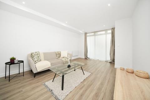 1 bedroom apartment for sale, Palmers Road, London, E2