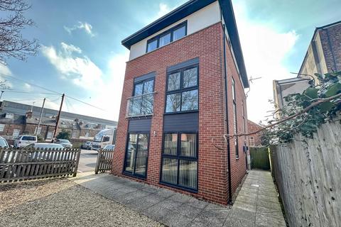 undefined, St. Georges Street, Cheltenham GL50 4DE