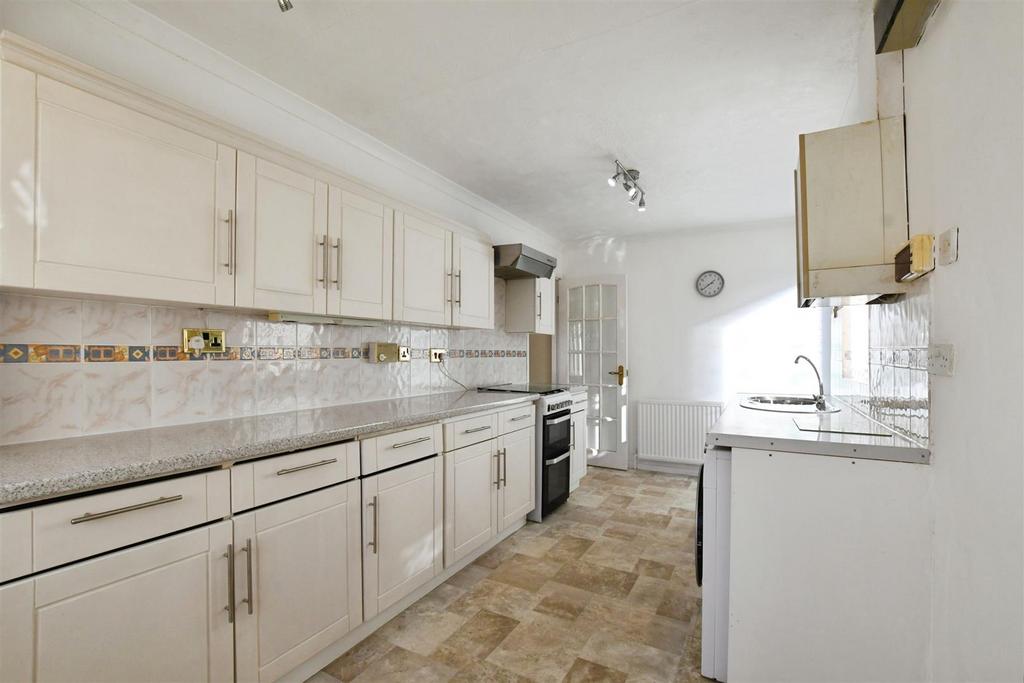 Fitted Kitchen/Dining Room