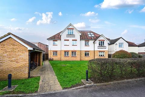 2 bedroom flat for sale, Kingston Road, Surrey TW18