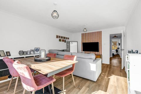 2 bedroom flat for sale, Hoe Lane, Ware SG12