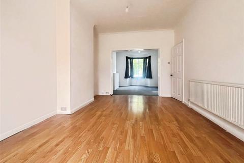 3 bedroom semi-detached house to rent, Station Road, Hounslow, TW3