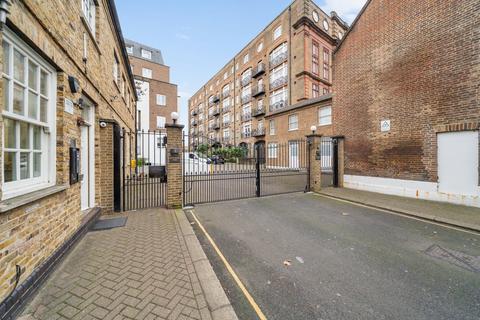 2 bedroom flat for sale, Devonhurst Place , Chiswick W4